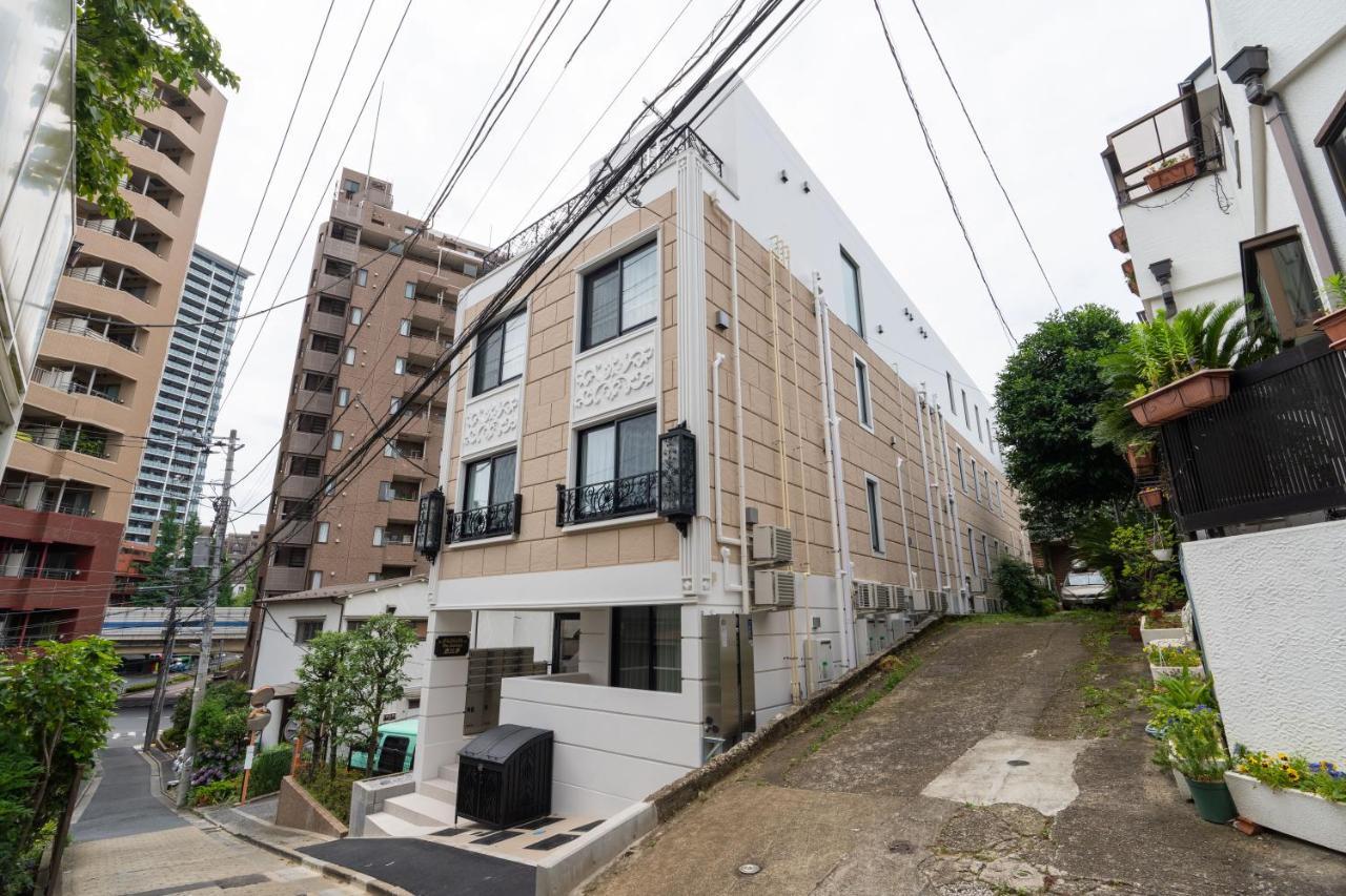 The Sanctus Ebisu *